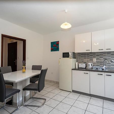 Apartman Curcic クニン エクステリア 写真