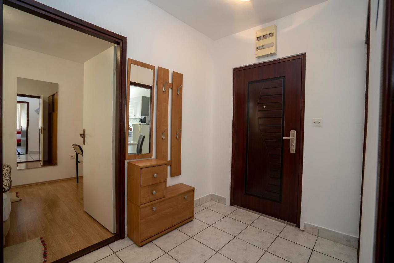 Apartman Curcic クニン エクステリア 写真
