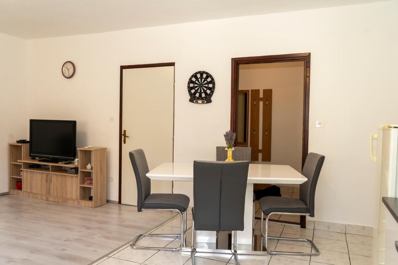 Apartman Curcic クニン エクステリア 写真